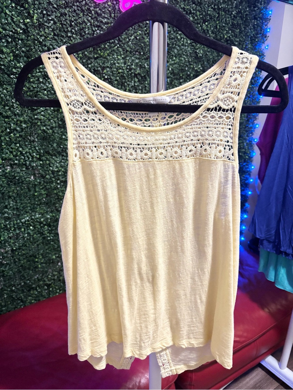 LC Lauren Conrad Pale Yellow Crochet Yoke Sleeveless Top